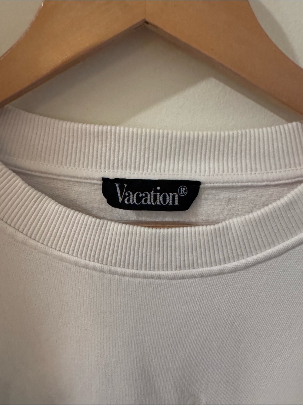 Vacation sunscreen Embroidered Crewneck Sweatshirt large white - Picture 4 of 6